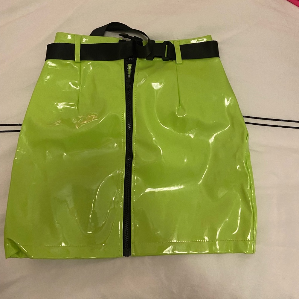 Fashion nova latex skirt